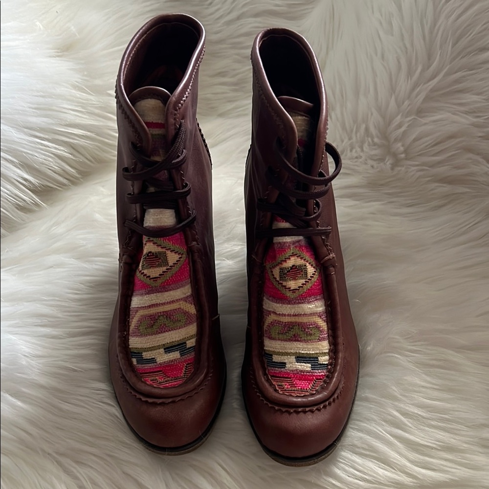 Anthropologie Holding Horses Story Tribal Wedge Ankle Women's Boots Sz 38 NWOT